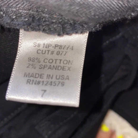 Foreign Exchange Ripped Jeans - Picture 4 of 4